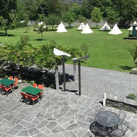 Ostello & Camping Riposo ロゾネ