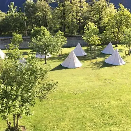 Ostello & Camping Riposo キャンプ場 2*
